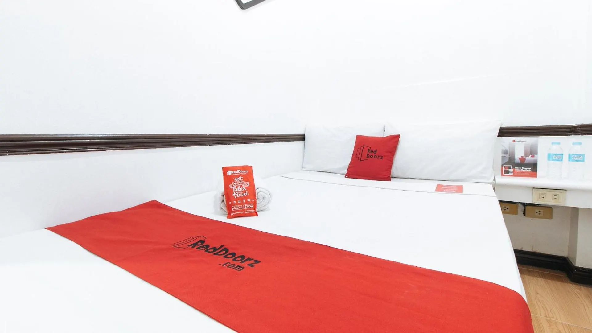Reddoorz At Plus Villa Gloria Taguig Philippines