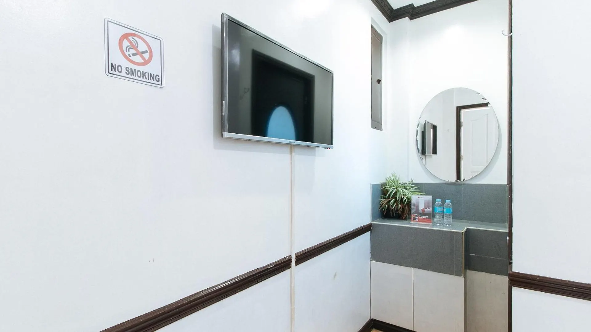 Reddoorz At Plus Villa Gloria Taguig