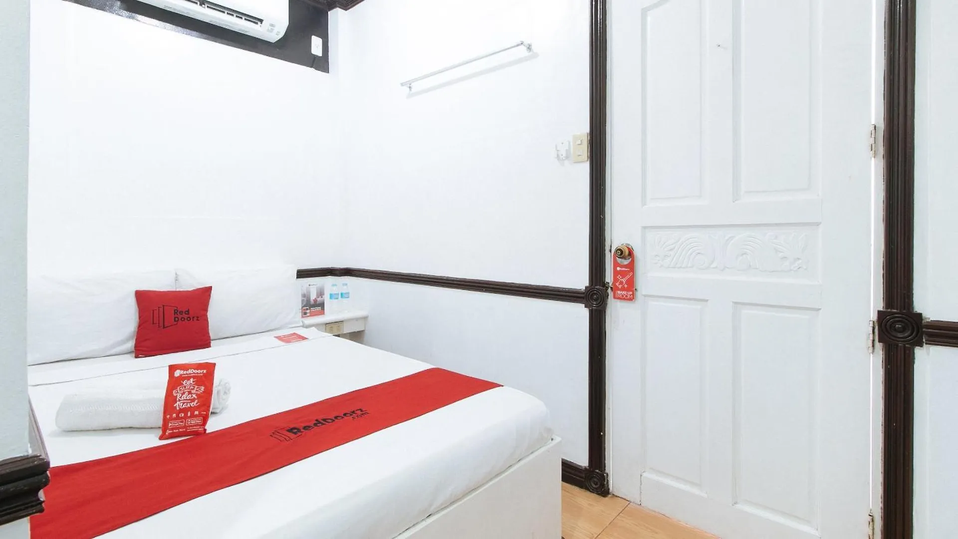 Hotel Reddoorz At Plus Villa Gloria Taguig
